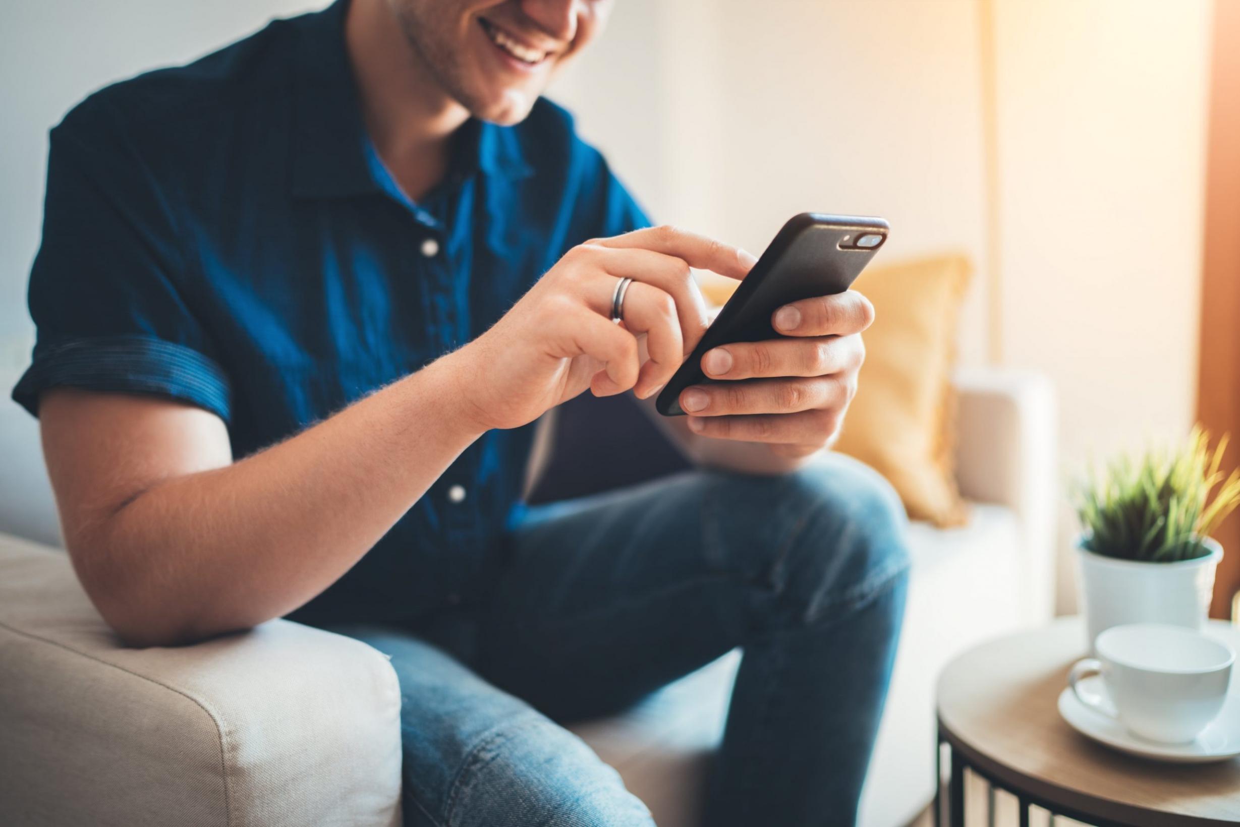 Detailansicht einer technischen SEO-Analyse mit Code-Elementen und Optimierungsnotizen